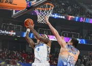 开云棋牌官方-关于经典对决再现，篮球职业联赛对阵势均力敌的信息