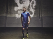 棋牌游戏-绝地反击！新疆惊天逆转深圳，王哲林刷新纪录之夜