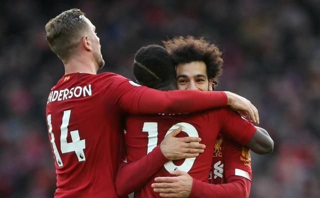 阿森纳客场大胜莱斯特城，积分榜逼近领先对手的简单介绍