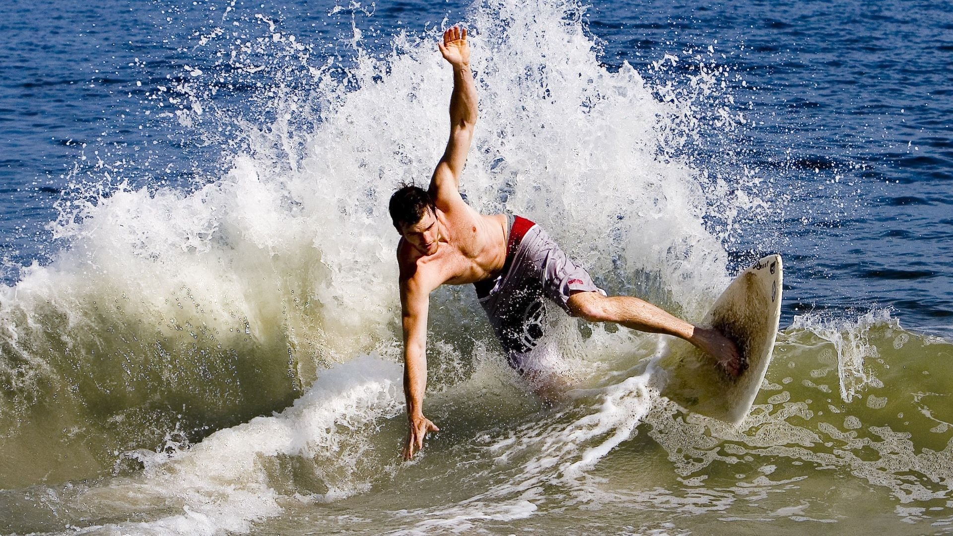 利拉德化身关键先生,老鹰展翅正面击溃爵士