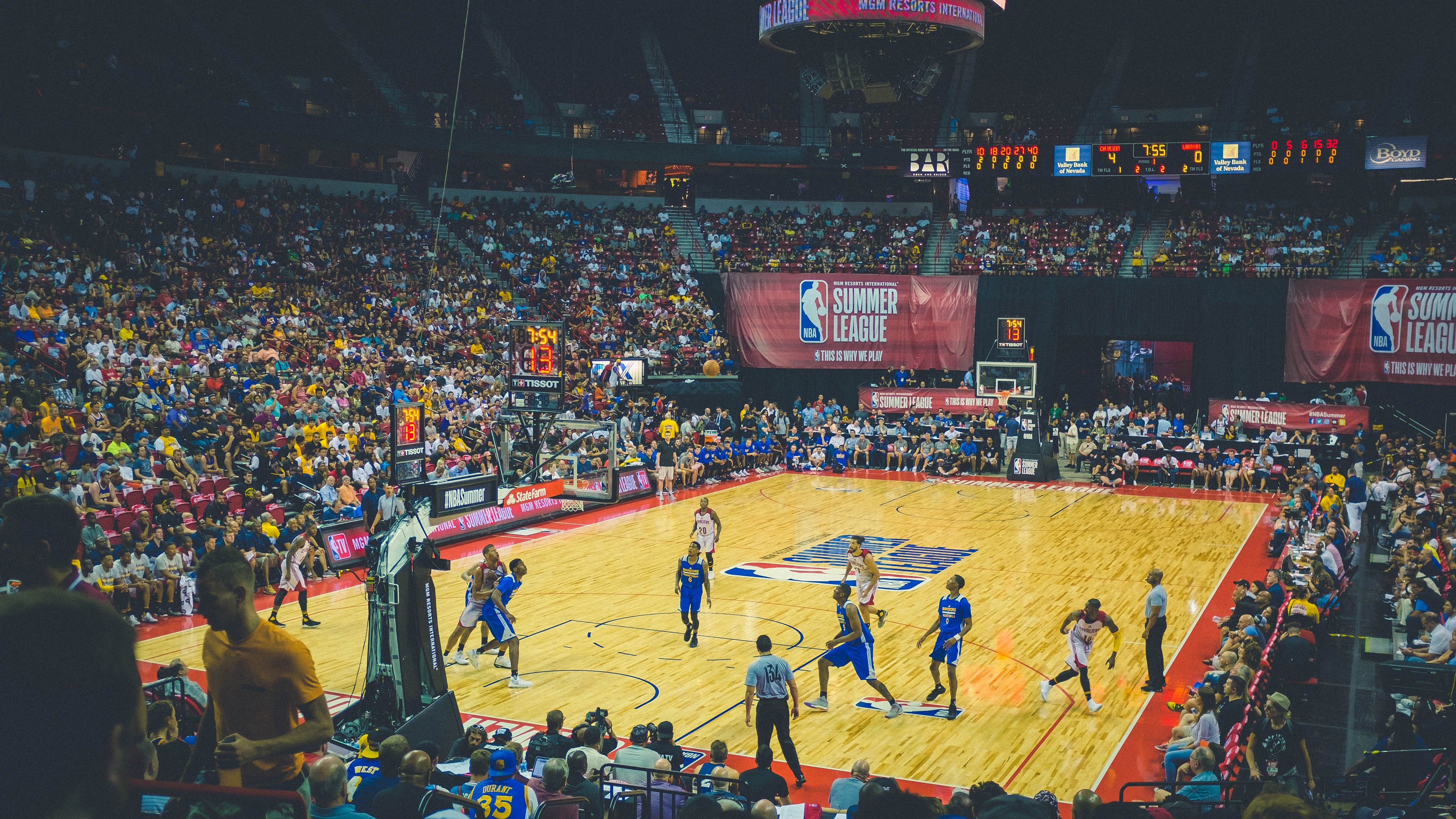 撕裂之城的绝境回响，开拓者抢七鏖战，利拉德时刻终结太阳时代